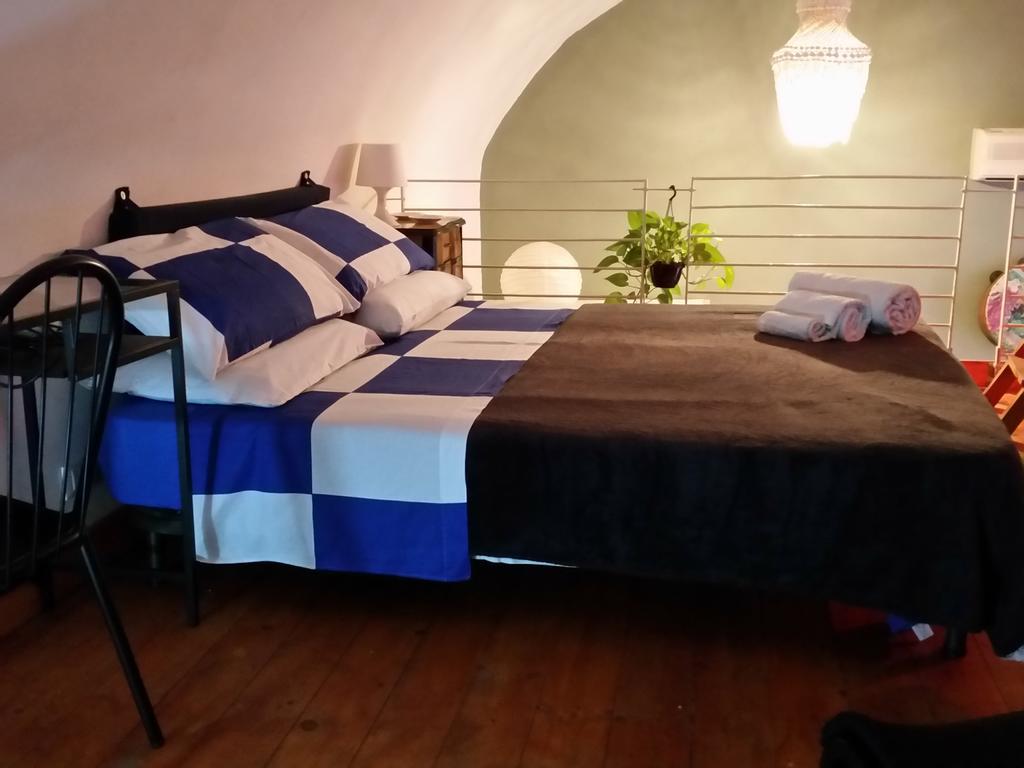Il Pozzo Di Santa Teresa Διαμέρισμα Κατάνια Δωμάτιο φωτογραφία
